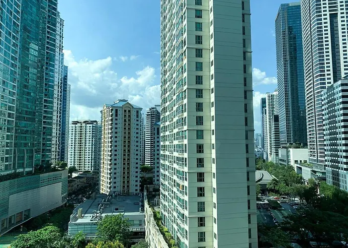 Budget View W Pool Access In Bgc Taguig Manila