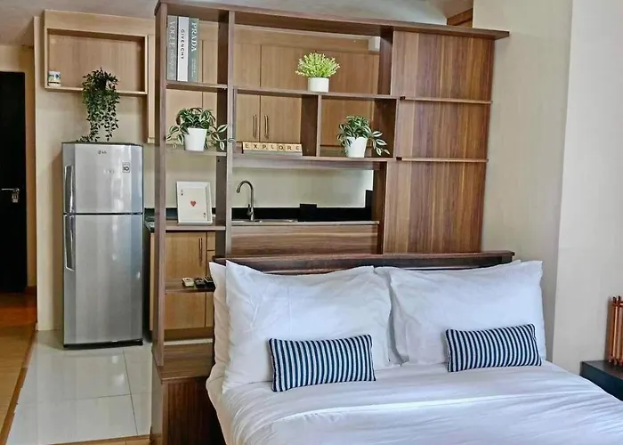 Budget View W Pool Access In Bgc Taguig Manila